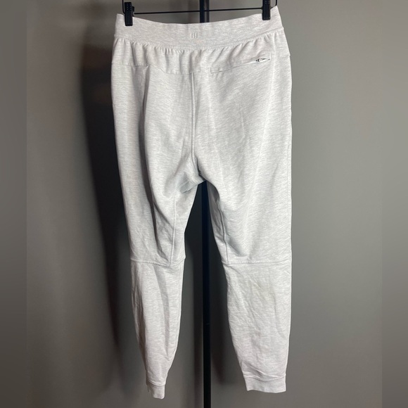 Lululemon Athletica Soft Grey Joggers in Medium - Picture 4 of 5